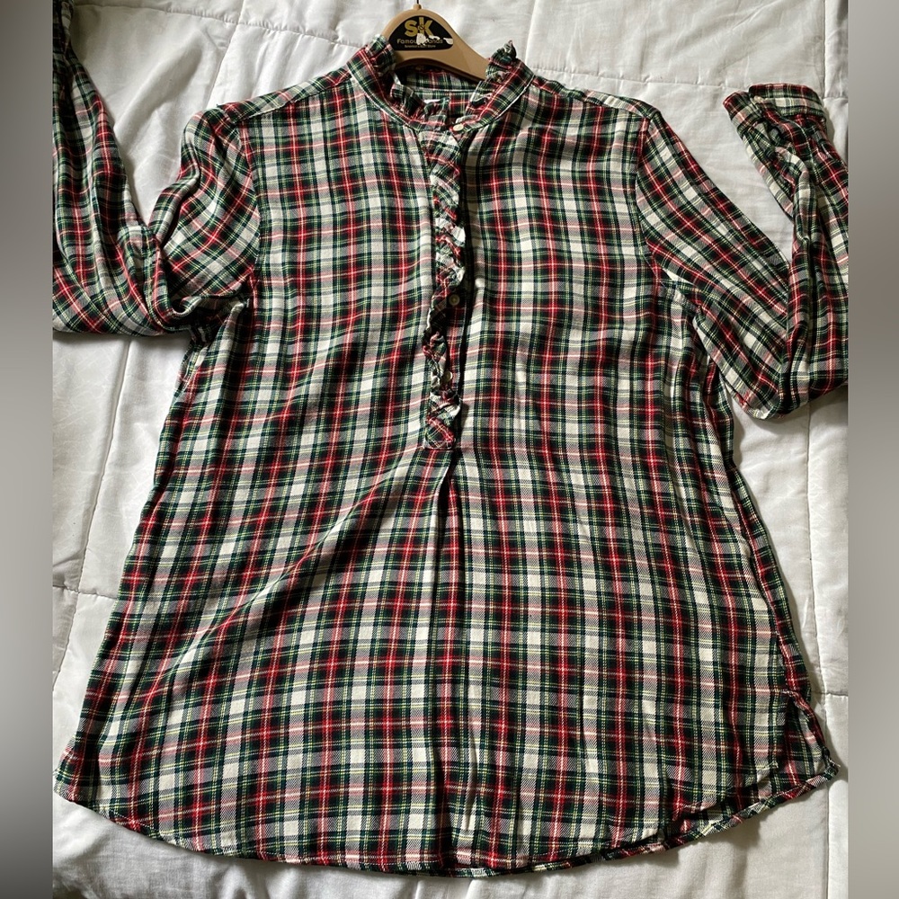 Gap Woman’s Plaid Shirt
